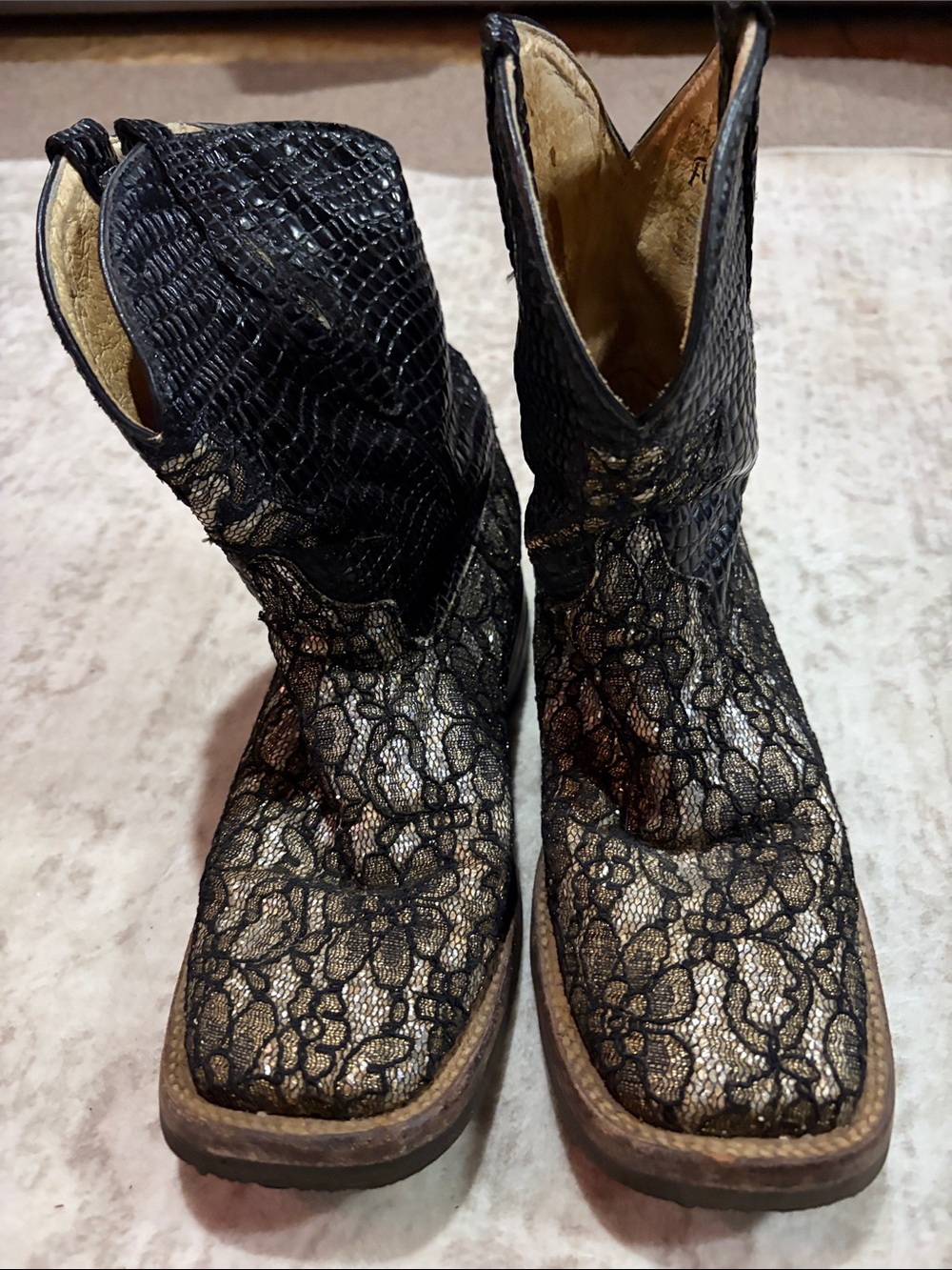 Ferrini Black Lace-Overlay Western Ankle Boots